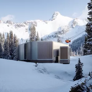 Ski Resort Improves Guest Comfort with 50kW Low-Noise Heat Pump System