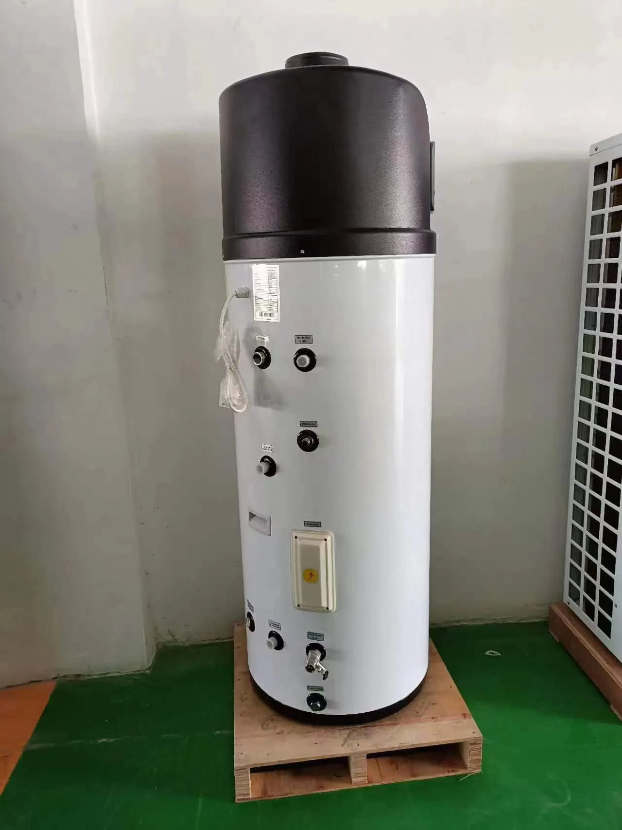 All-in-One Air Source Heat Pump Water Heater with Solar Coils