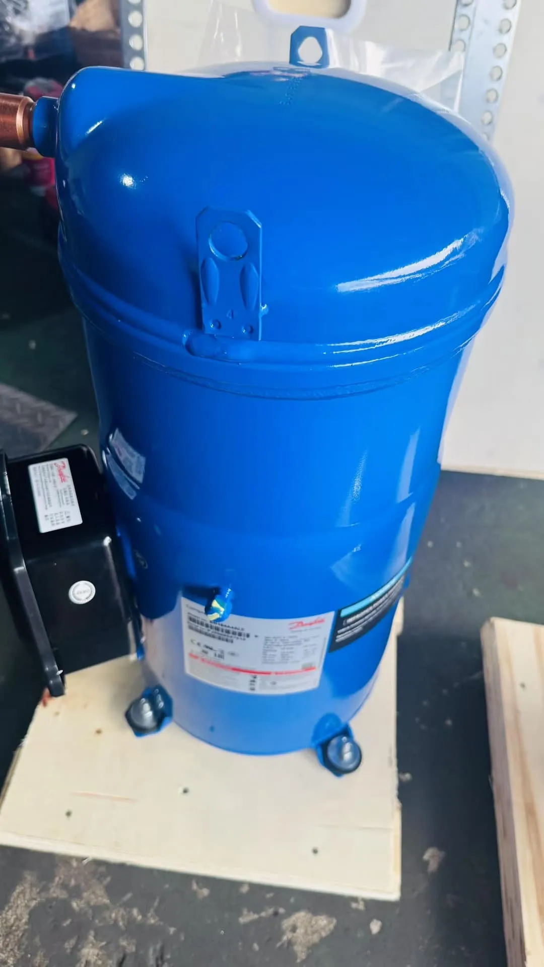 Danfoss Performer Scroll Compressor SH184A4ALC 15HP R410A 380-415V/460V