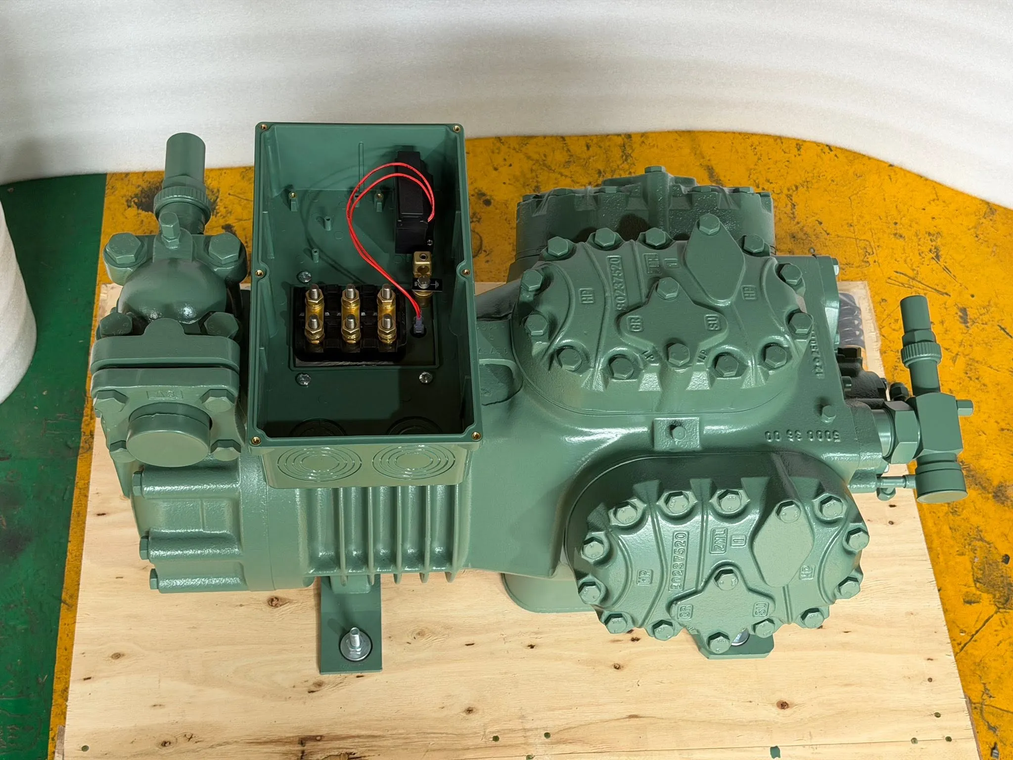 Bitzer 40HP Semi-hermetic Piston Compressor 6GE-40Y-40P for Cold Room Chiller