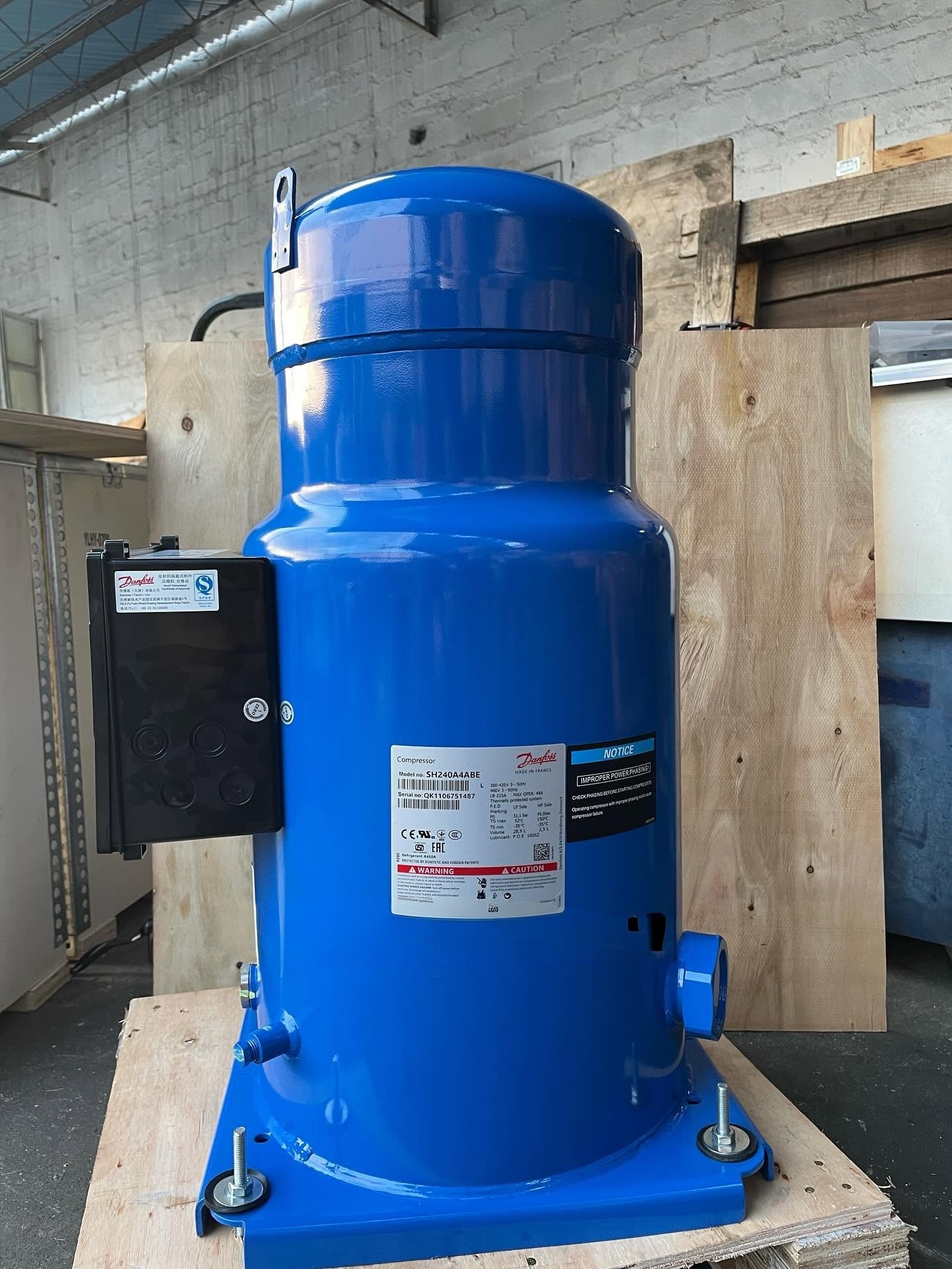Danfoss Performer 20HP R410A Scroll Compressor SH240A4ABE for Air Conditioner
